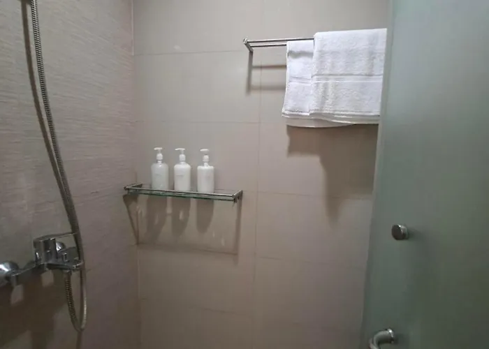 The Venezian Haven At Venice Luxury Residences Mckinley Aparthotel 4*