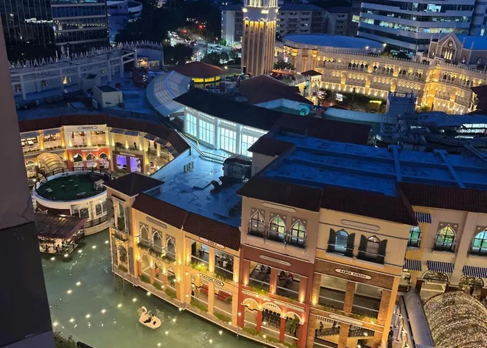 Aparthotel The Venezian Haven At Venice Luxury Residences Mckinley Manila