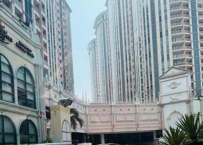 The Venezian Haven At Venice Luxury Residences Mckinley 4* Manila
